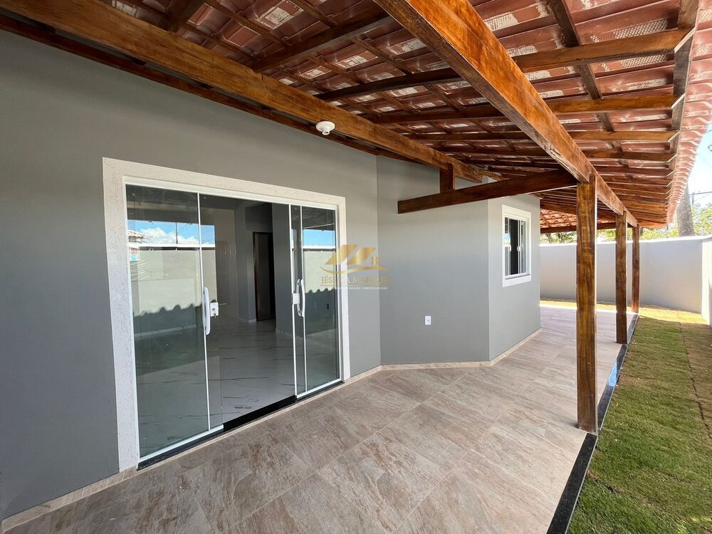 Casa à venda com 2 quartos, 180m² - Foto 1