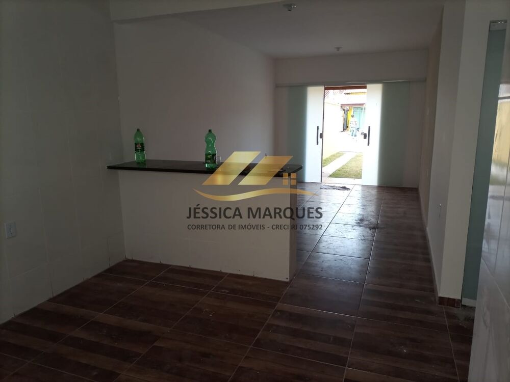 Casa à venda com 2 quartos, 140m² - Foto 3