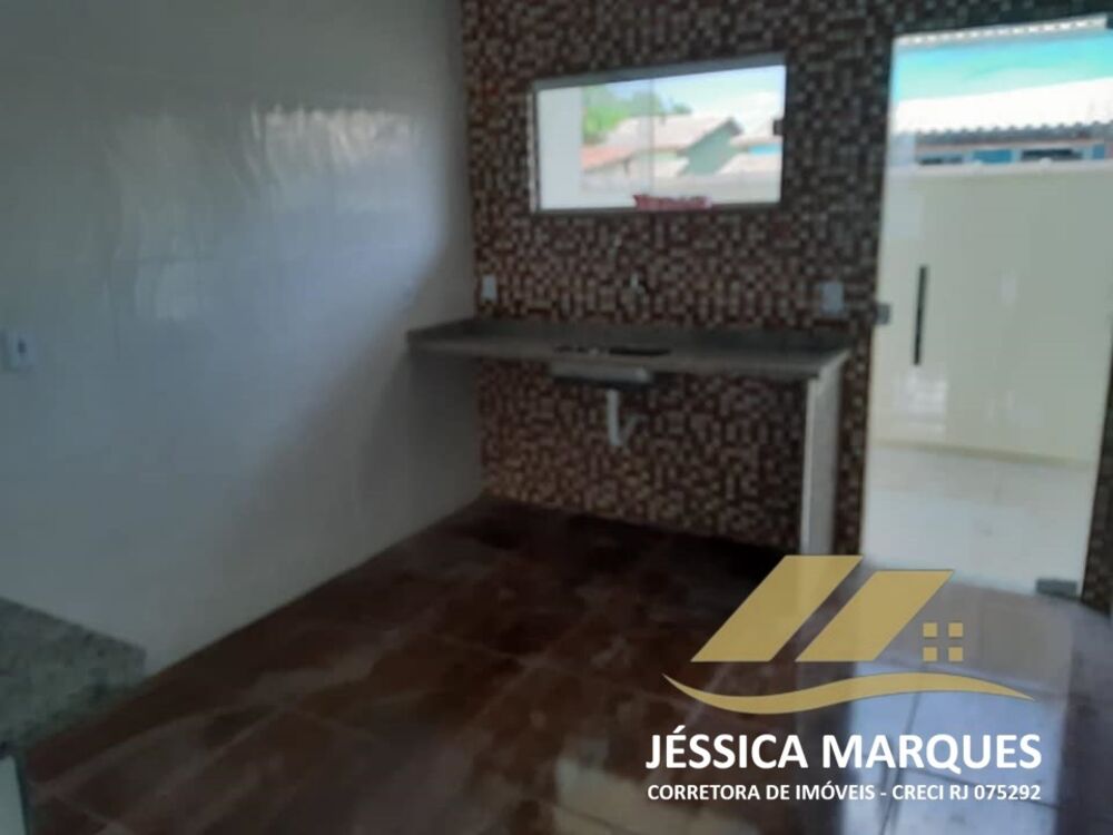 Casa à venda com 2 quartos, 160m² - Foto 2