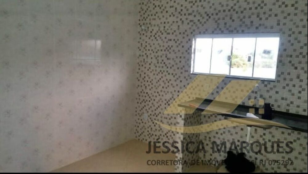 Casa à venda com 2 quartos, 120m² - Foto 4