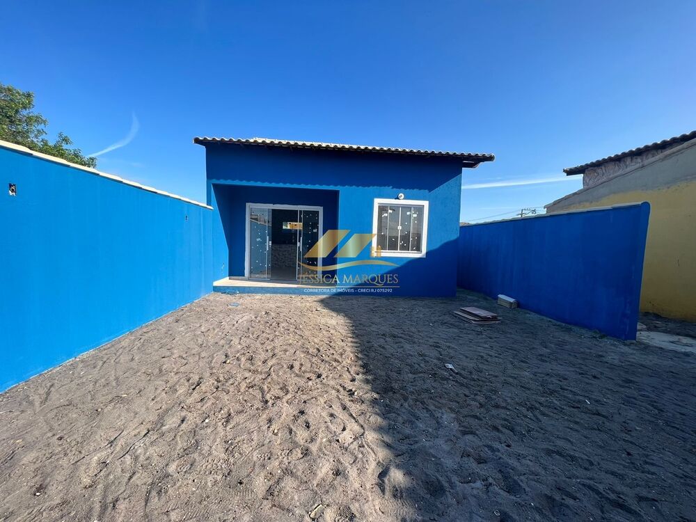 Casa à venda com 2 quartos, 90m² - Foto 1