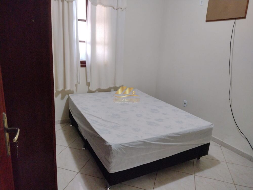Casa à venda com 2 quartos, 180m² - Foto 4