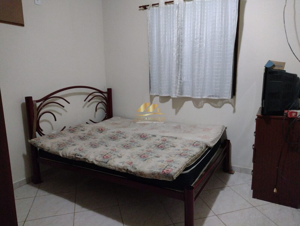 Casa à venda com 2 quartos, 180m² - Foto 3