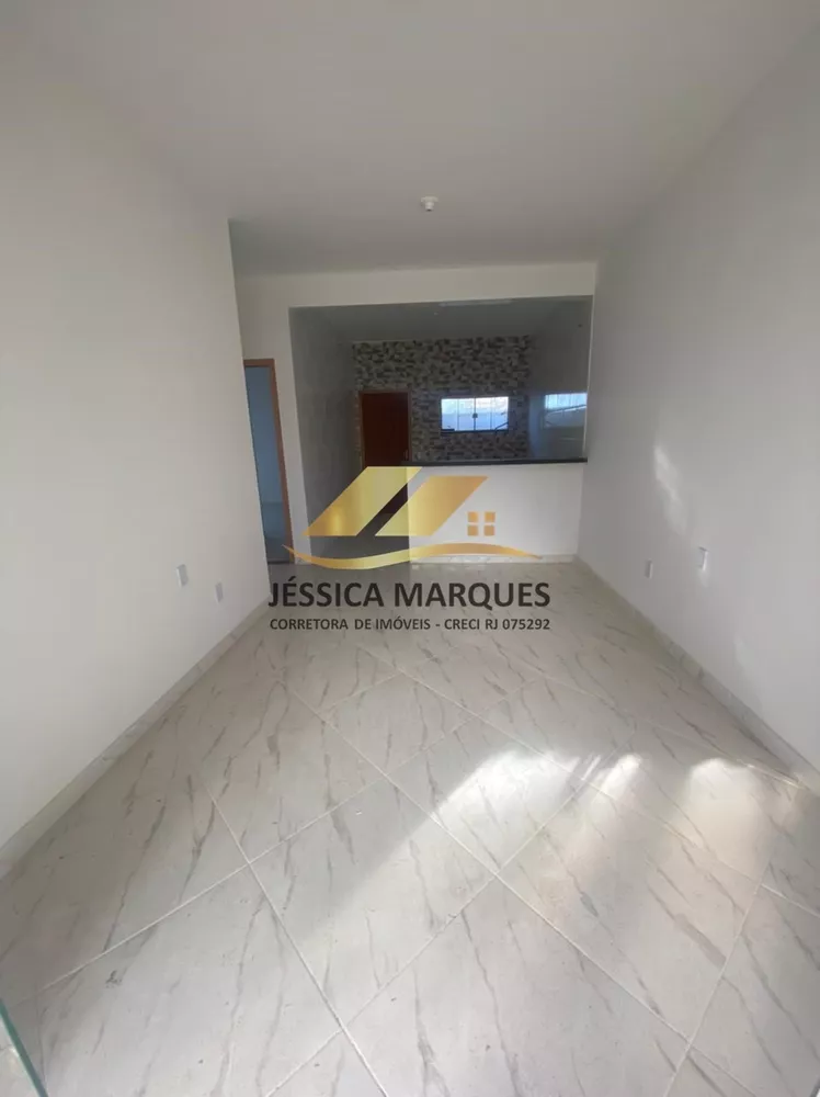 Casa à venda com 2 quartos, 130m² - Foto 3