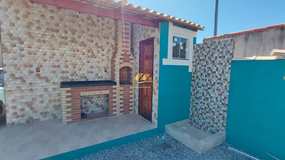 Casa à venda com 2 quartos, 110m² - Foto 1