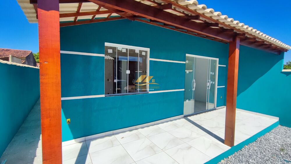 Casa à venda com 2 quartos, 110m² - Foto 2