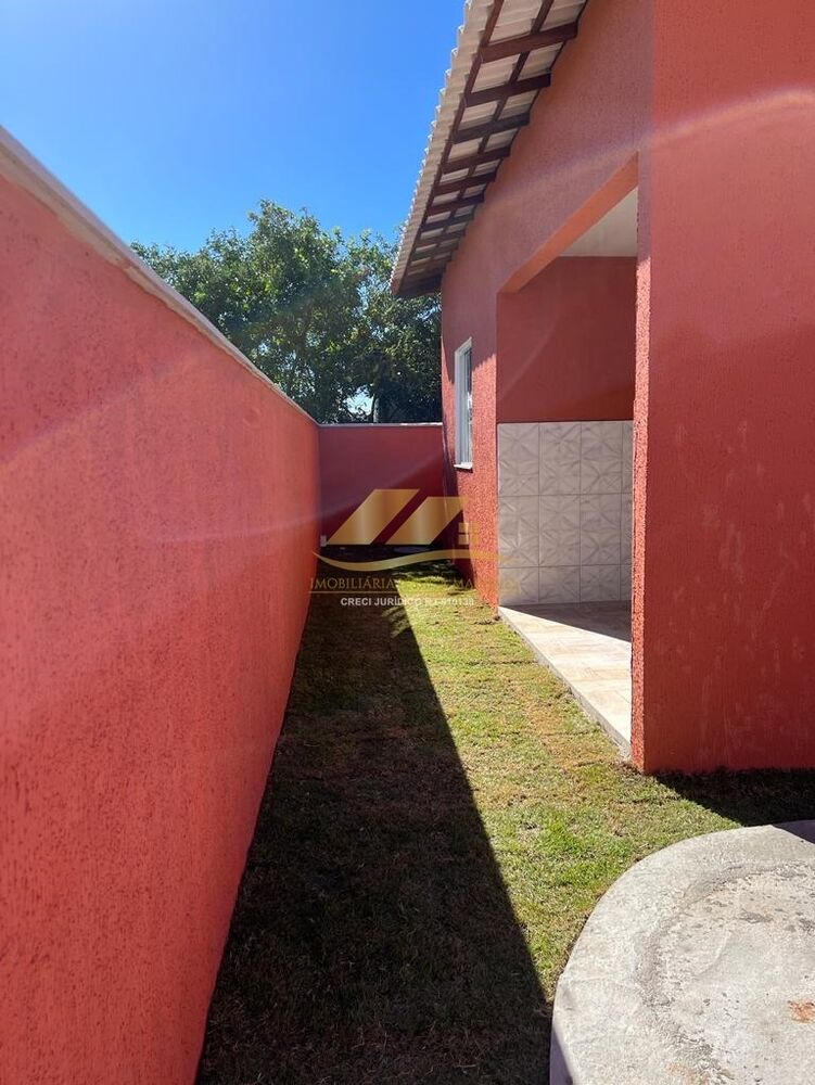 Casa à venda com 2 quartos, 150m² - Foto 2