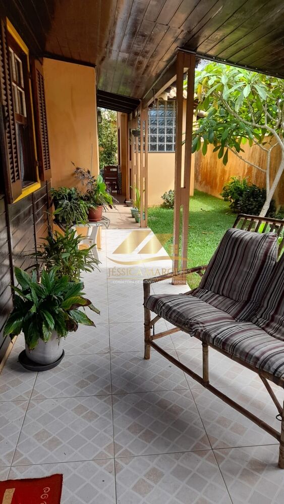 Casa à venda com 3 quartos, 720m² - Foto 1