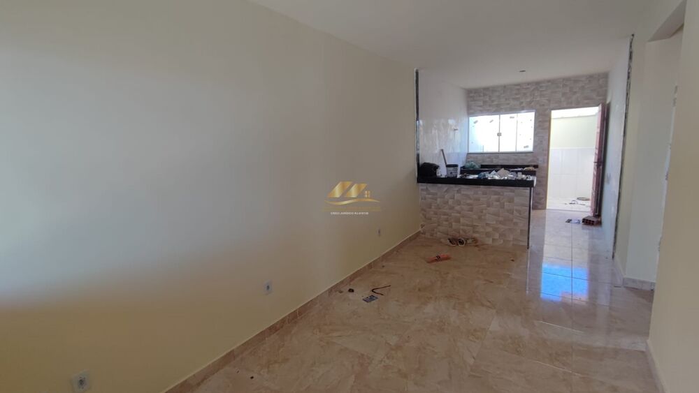 Casa à venda com 2 quartos, 130m² - Foto 2
