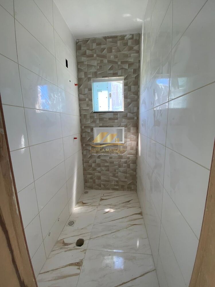 Casa à venda com 2 quartos, 120m² - Foto 3