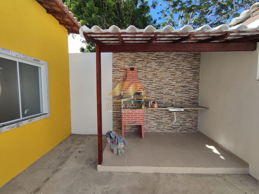 Casa à venda com 2 quartos, 130m² - Foto 2