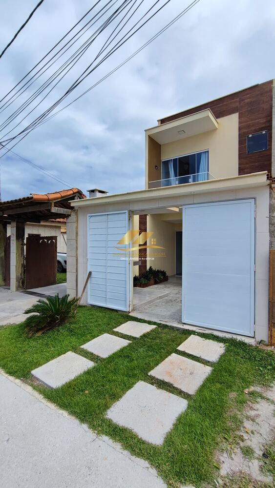 Casa à venda com 2 quartos, 110m² - Foto 1