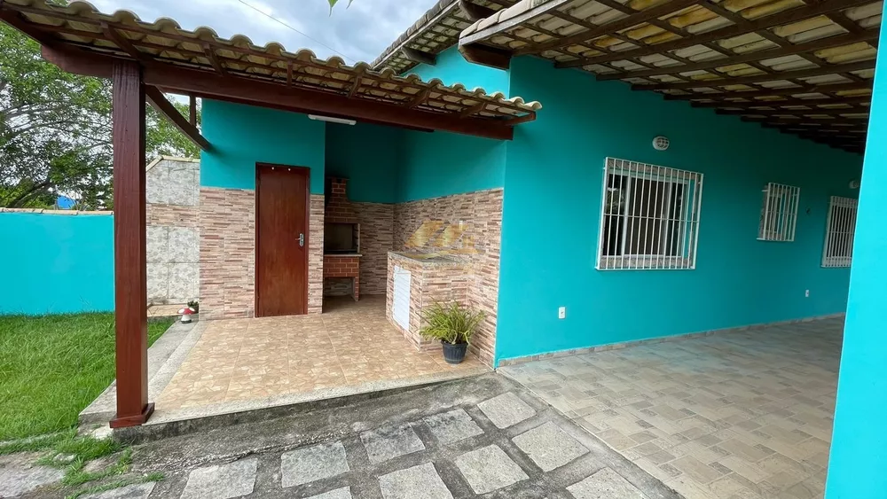 Casa à venda com 2 quartos, 110m² - Foto 1