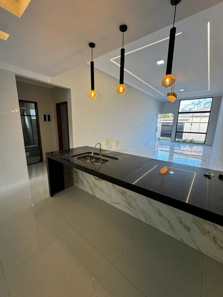 Casa, 3 quartos, 220 m² - Foto 2