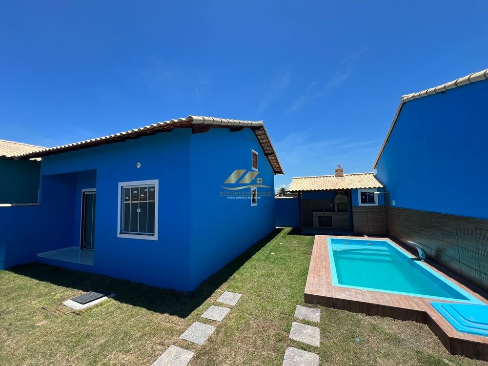 Casa à venda com 2 quartos, 120m² - Foto 1