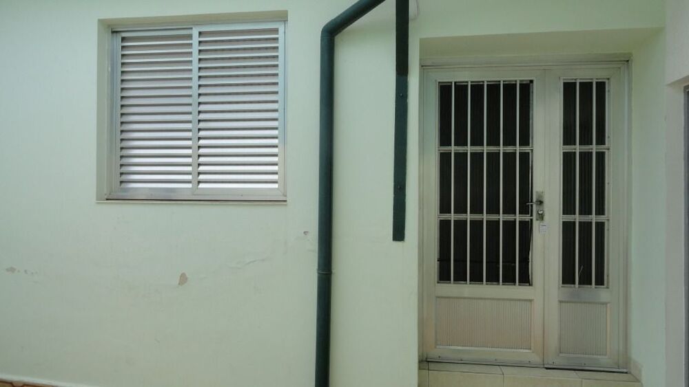 Casa para alugar com 2 quartos, 80m² - Foto 1