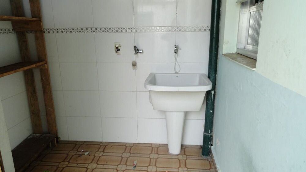Casa para alugar com 2 quartos, 80m² - Foto 9