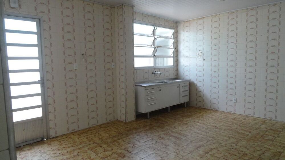 Casa para alugar com 2 quartos, 80m² - Foto 6
