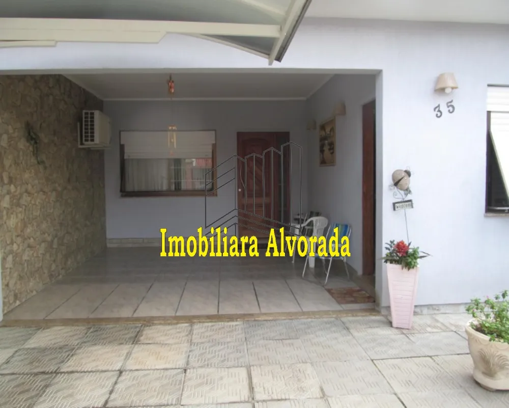 Casa, 3 quartos, 135 m² - Foto 1
