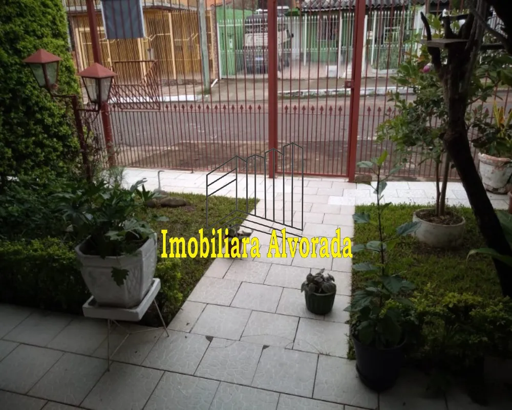 Casa, 4 quartos, 136 m² - Foto 1