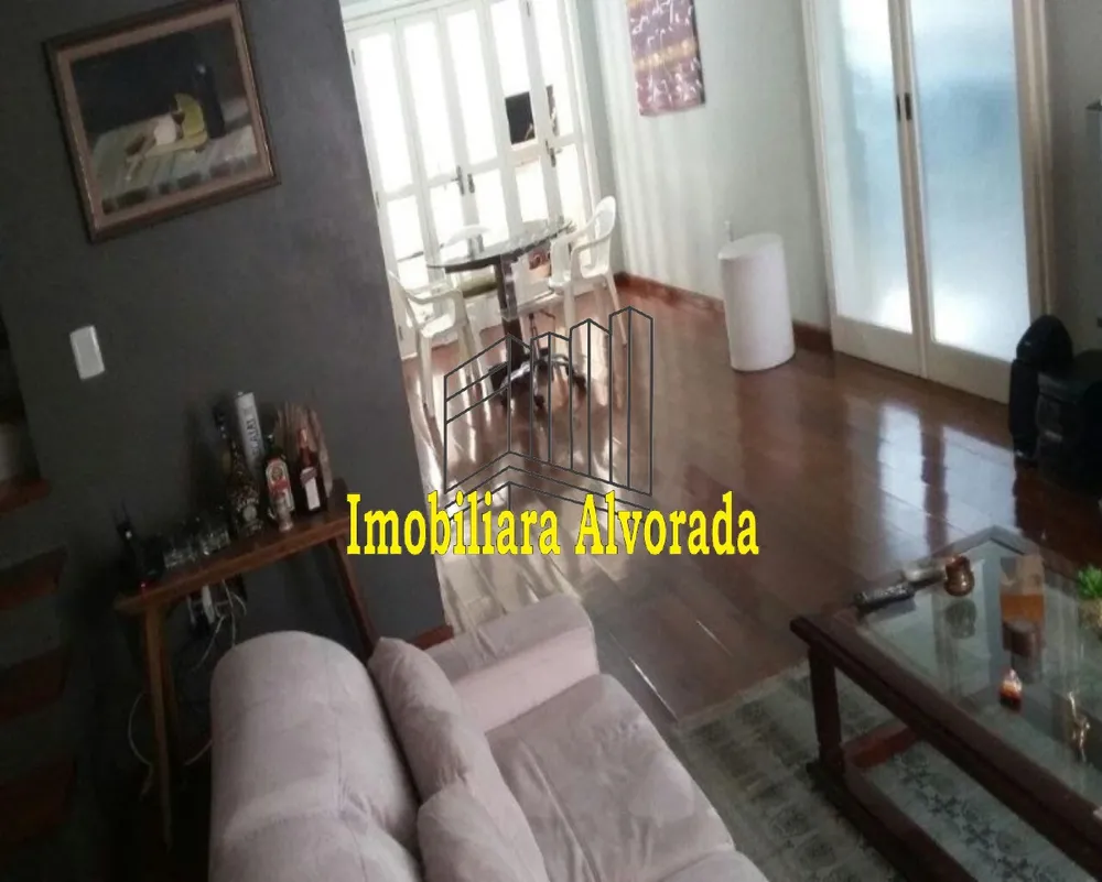 Casa, 3 quartos, 203 m² - Foto 2