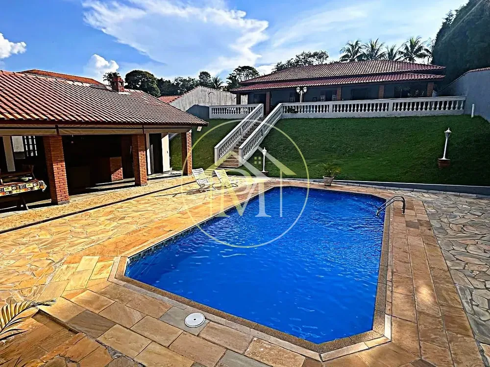 Chácara, 4 quartos, 2112 m² - Foto 1