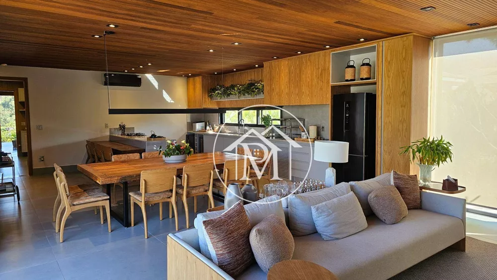 Casa de Condomínio à venda com 5 quartos, 600m² - Foto 1