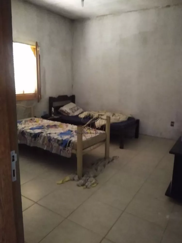 Chácara à venda com 3 quartos, 210m² - Foto 8