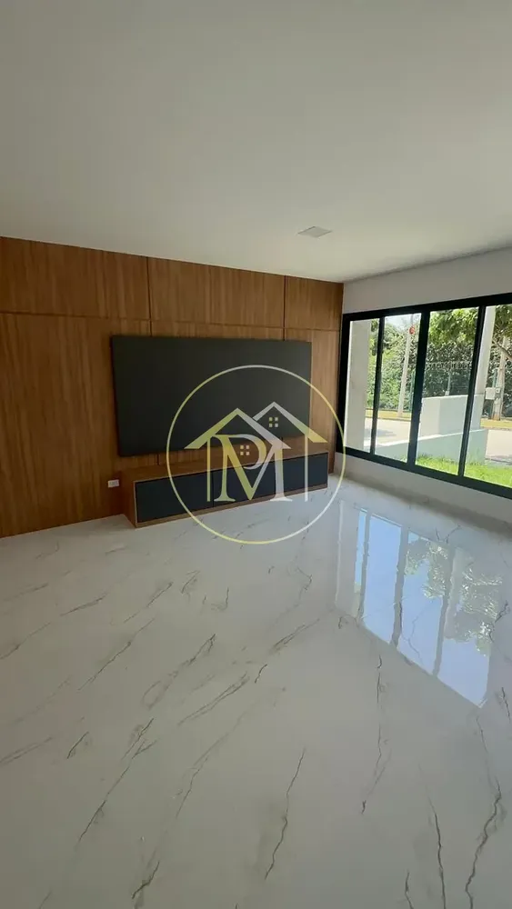 Casa, 4 quartos, 240 m² - Foto 1