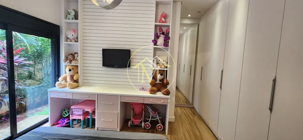 Casa, 3 quartos, 246 m² - Foto 2