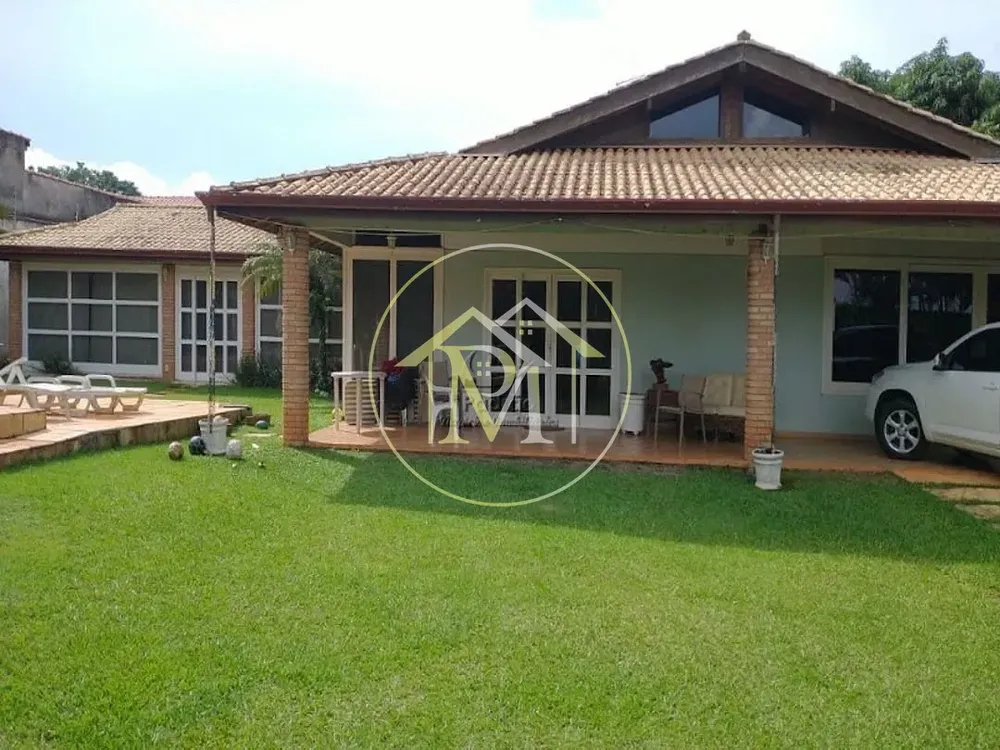 Chácara, 6 quartos, 1400 m² - Foto 1