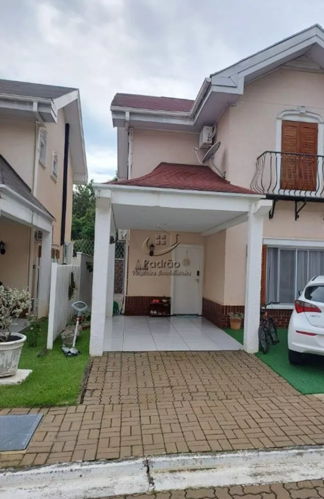 Casa de Condomínio à venda com 3 quartos, 250m² - Foto 2