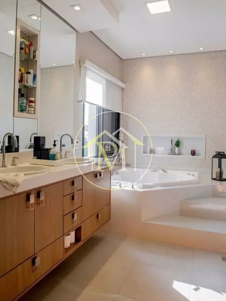 Casa, 4 quartos, 370 m² - Foto 1