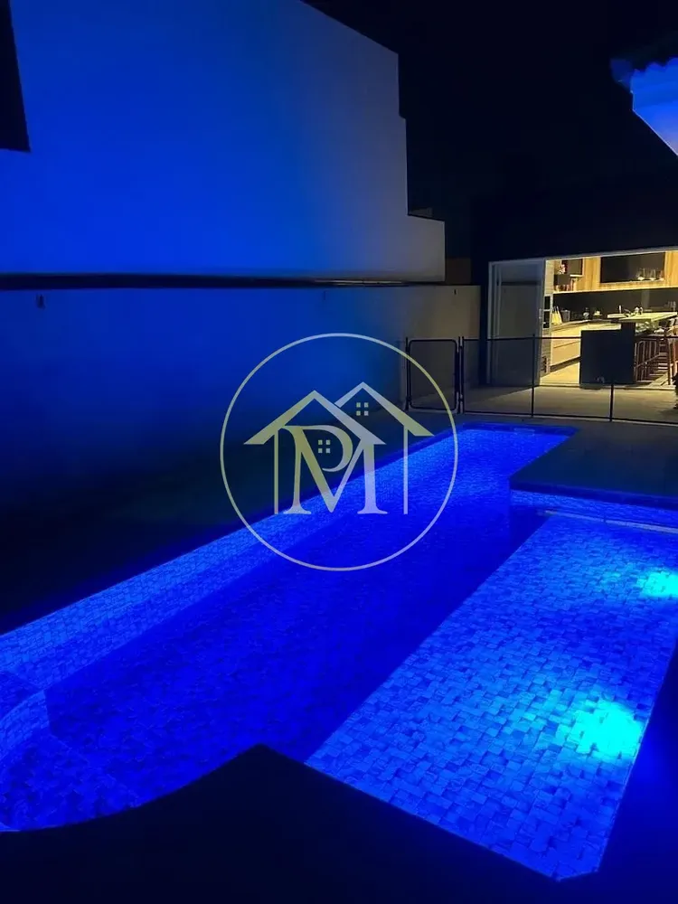 Casa, 3 quartos, 296 m² - Foto 2