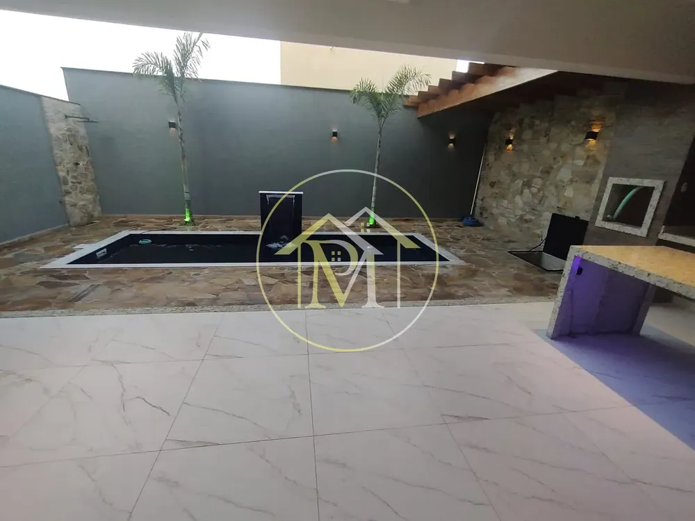 Casa, 3 quartos, 218 m² - Foto 2