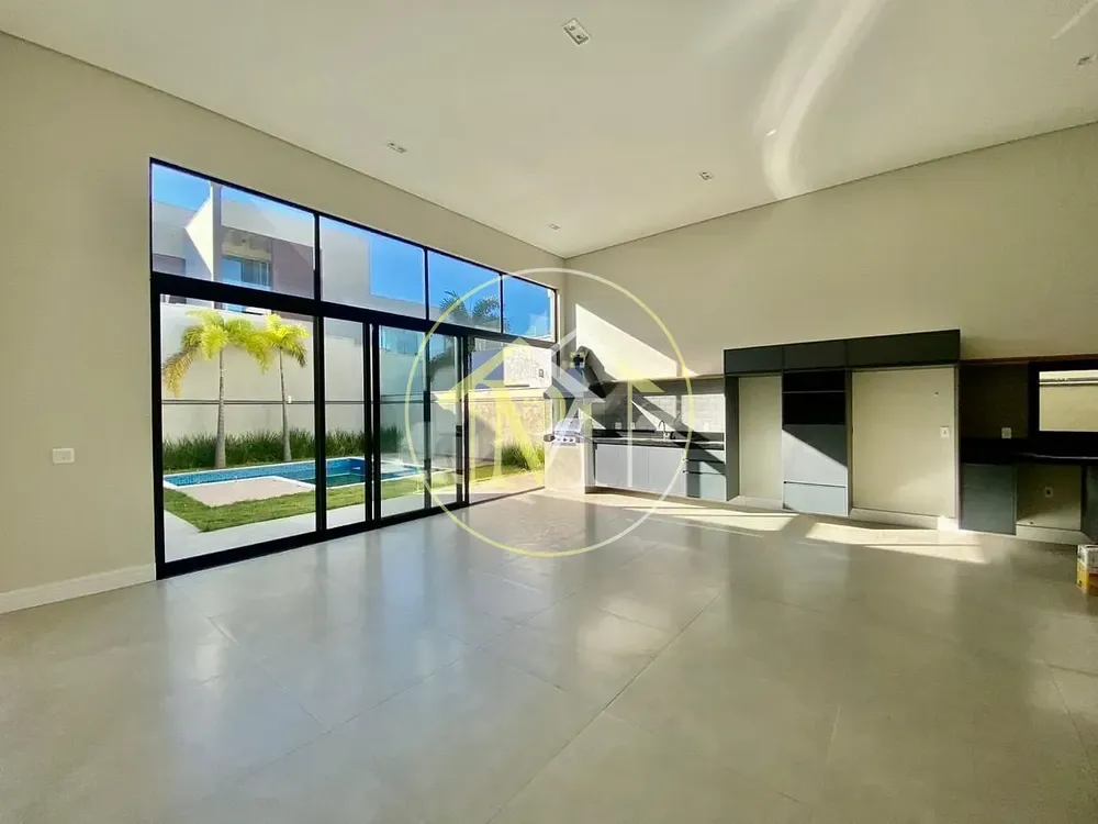 Casa, 3 quartos, 250 m² - Foto 1