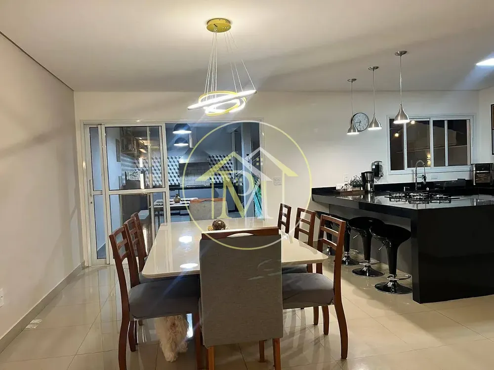 Casa, 3 quartos, 260 m² - Foto 1