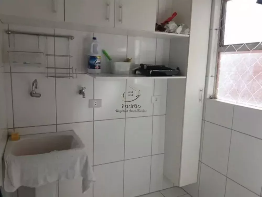 Apartamento à venda com 3 quartos, 85m² - Foto 2