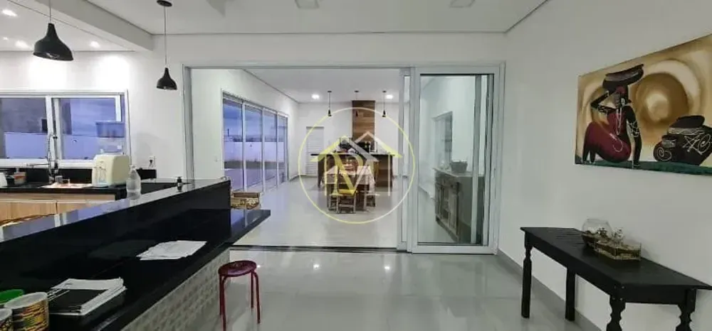 Casa, 4 quartos, 292 m² - Foto 1