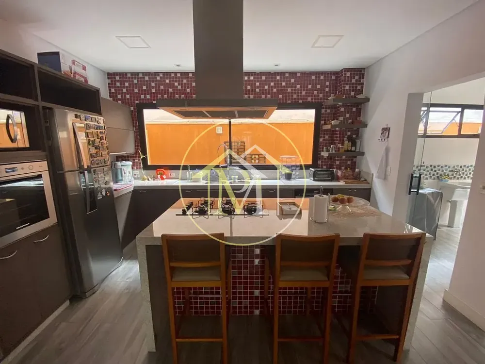 Casa, 3 quartos, 298 m² - Foto 3
