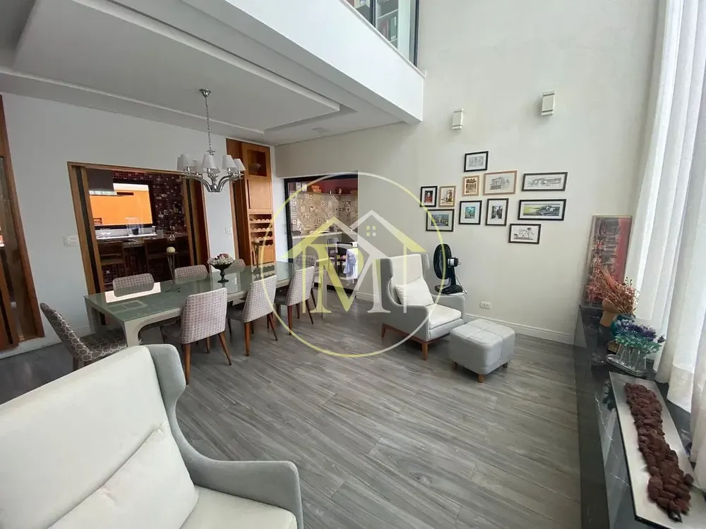Casa, 3 quartos, 298 m² - Foto 1