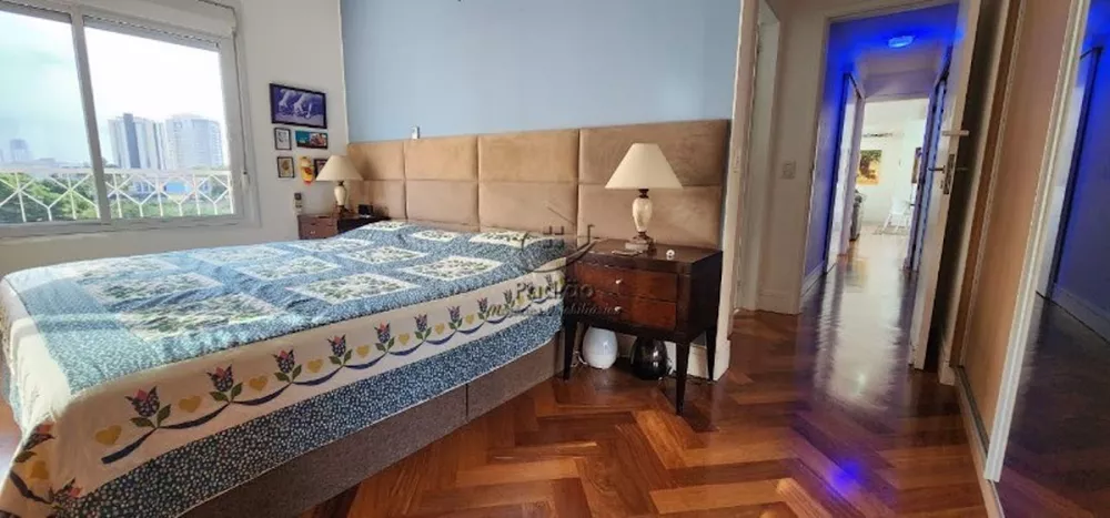 Apartamento à venda com 3 quartos, 135m² - Foto 4