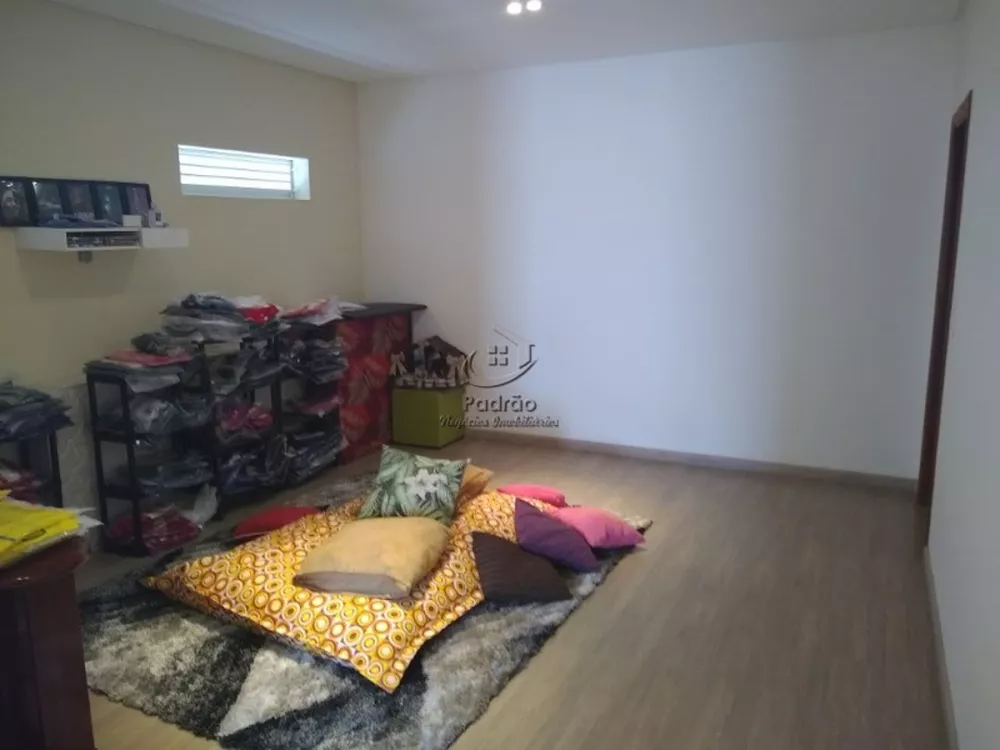 Casa de Condomínio à venda e aluguel com 4 quartos, 372m² - Foto 2