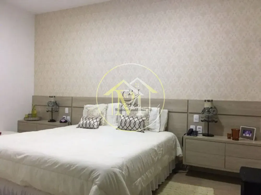 Casa, 3 quartos, 263 m² - Foto 1