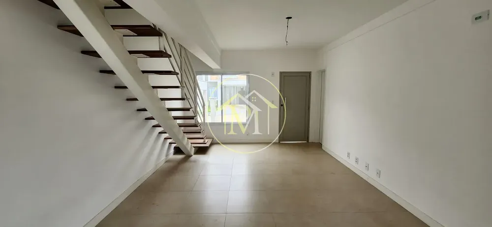 Casa, 3 quartos, 131 m² - Foto 1
