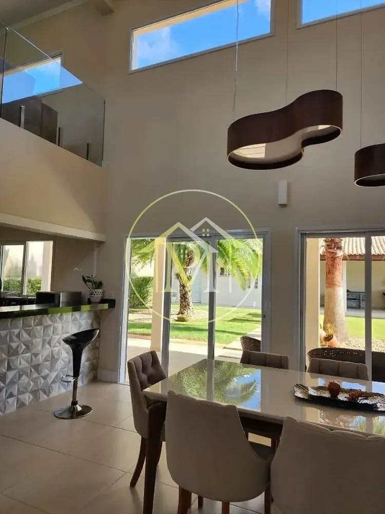 Casa, 4 quartos, 375 m² - Foto 1