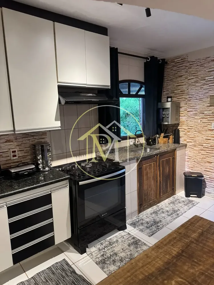 Chácara, 4 quartos, 814 m² - Foto 1