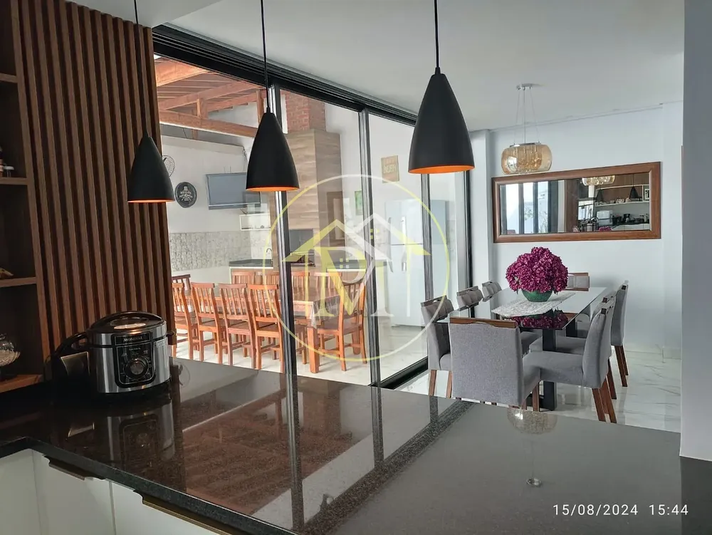 Casa, 4 quartos, 259 m² - Foto 3