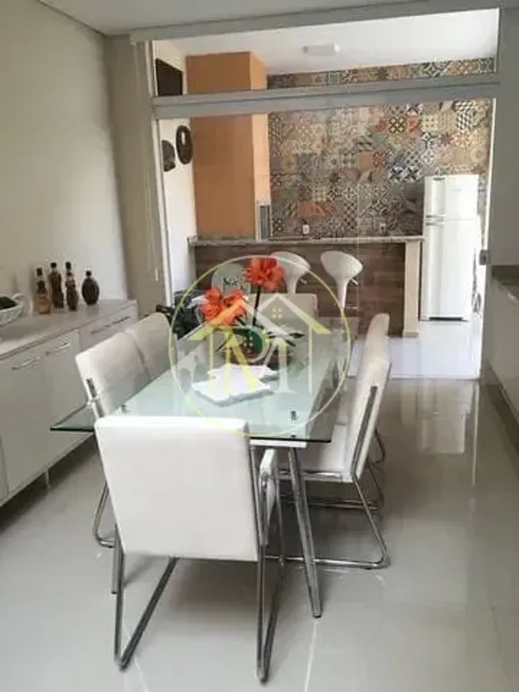 Casa, 3 quartos, 250 m² - Foto 2