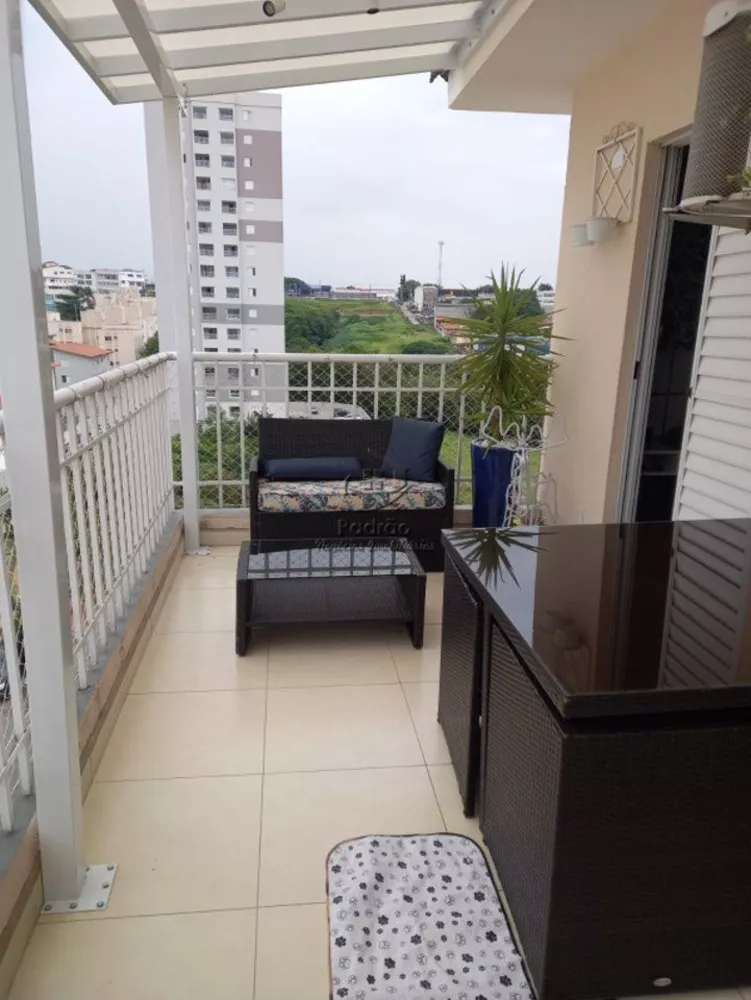 Apartamento à venda com 3 quartos, 98m² - Foto 1